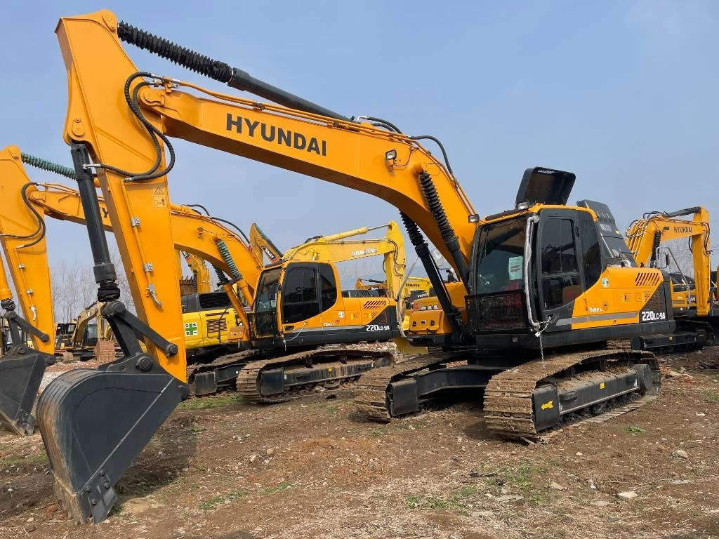 Hyundai 220-9S - Crawler excavator: picture 5 Hyundai 220-9S - Crawler excavator: picture 5