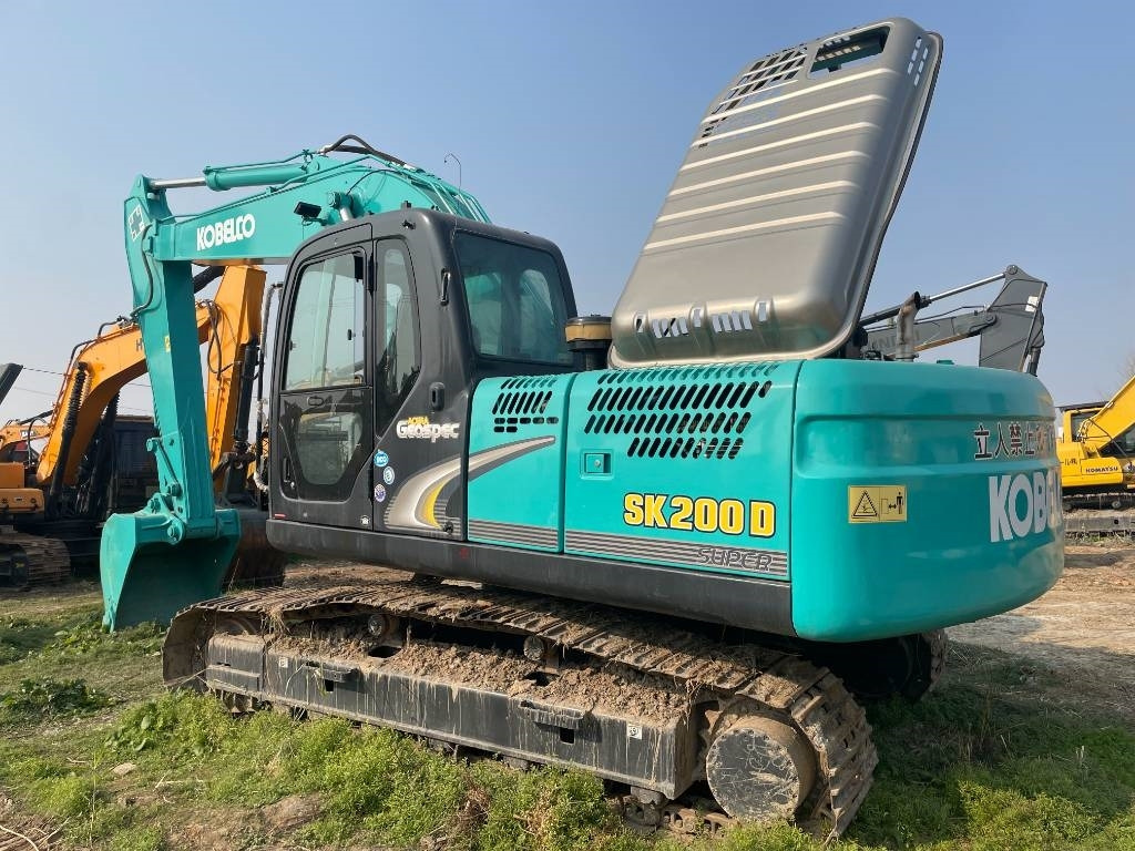 Kobelco SK 200 - Crawler excavator: picture 3 Kobelco SK 200 - Crawler excavator: picture 3