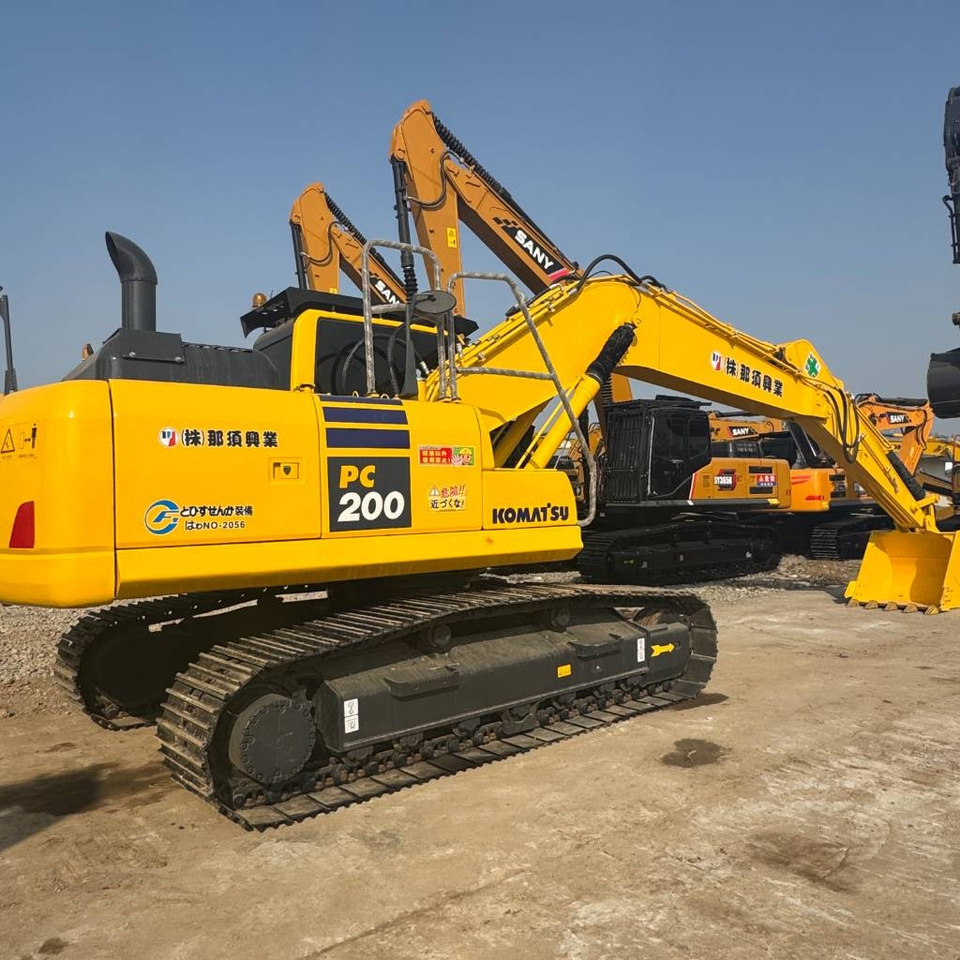 Komatsu PC 200 - Crawler excavator: picture 2 Komatsu PC 200 - Crawler excavator: picture 2
