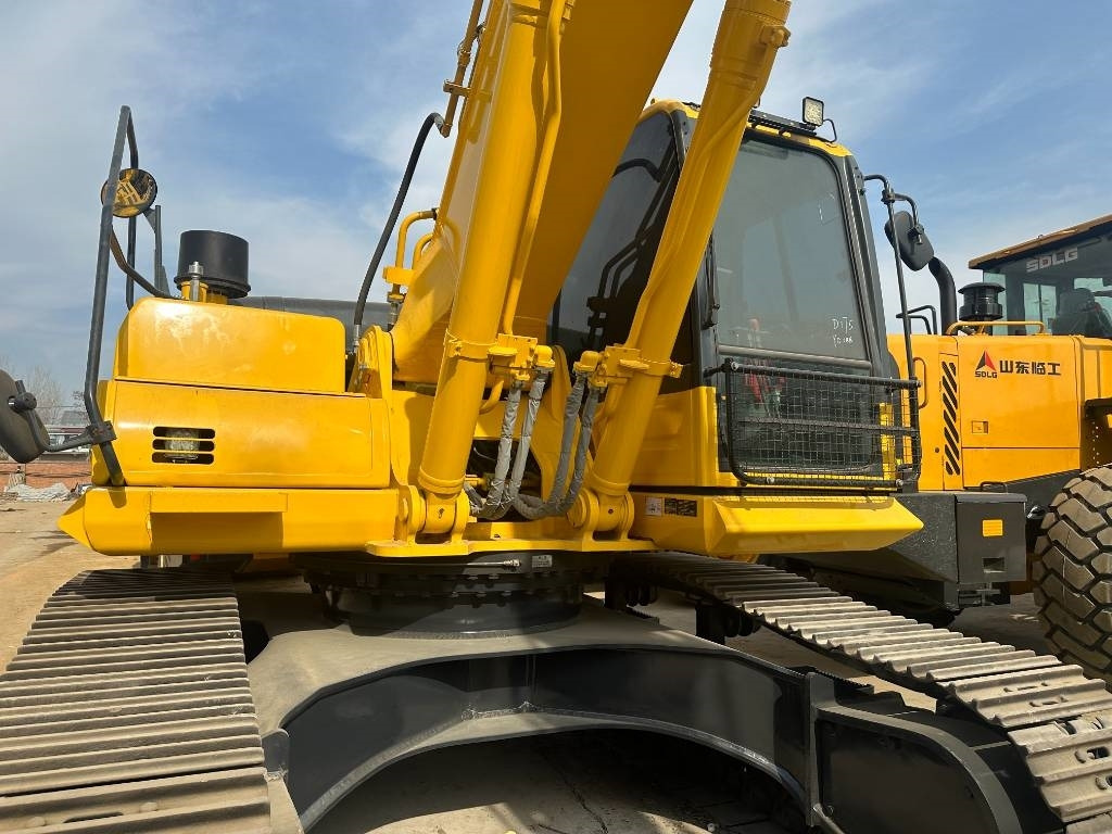 Komatsu pc360 - Crawler excavator: picture 3 Komatsu pc360 - Crawler excavator: picture 3