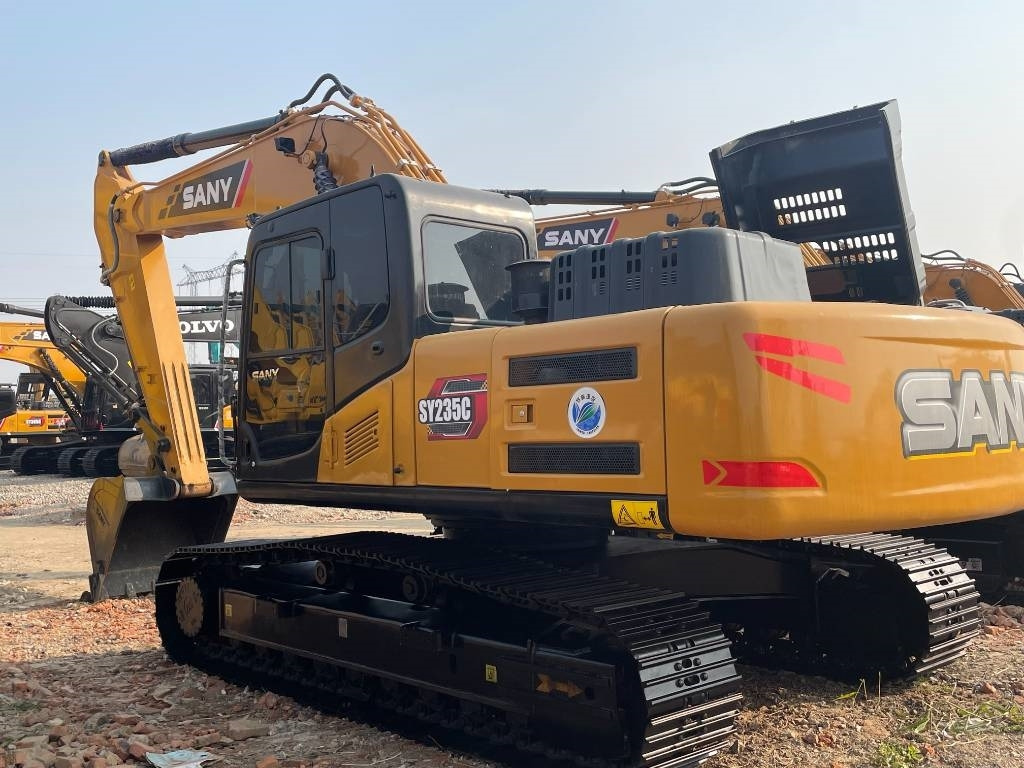 Sany 235c - Crawler excavator: picture 2 Sany 235c - Crawler excavator: picture 2