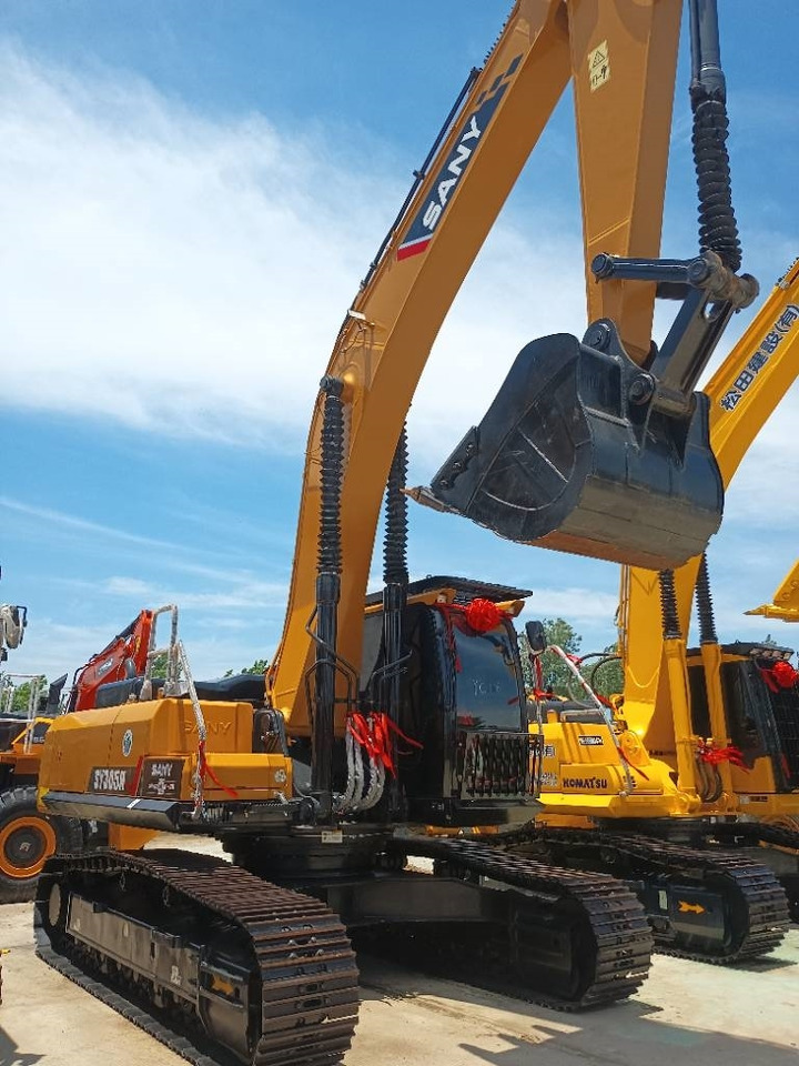 Sany 305 - Crawler excavator: picture 2 Sany 305 - Crawler excavator: picture 2