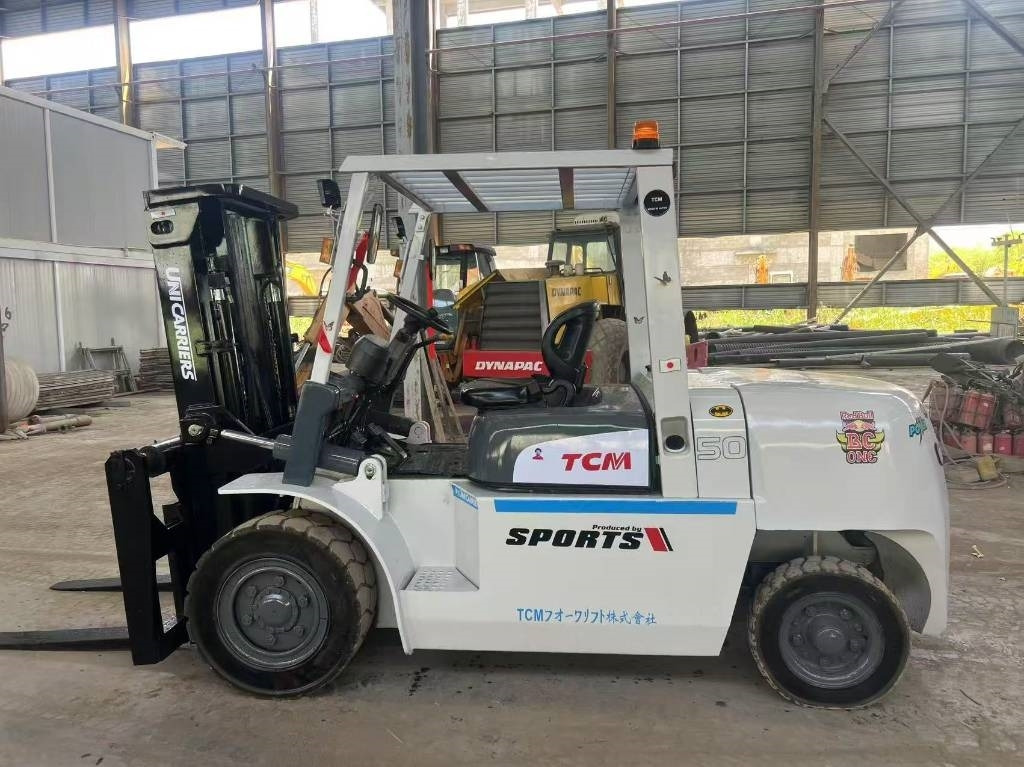TCM FD50 - Diesel forklift: picture 1 TCM FD50 - Diesel forklift: picture 1