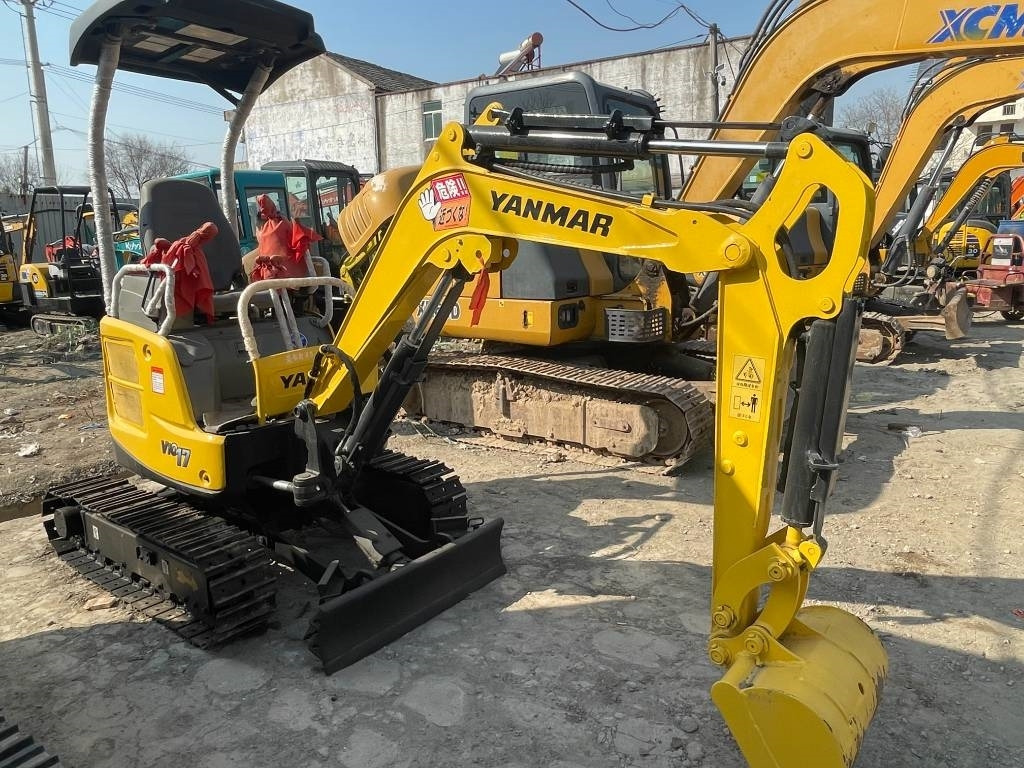 Yanmar Vio 17 - Mini excavator: picture 3 Yanmar Vio 17 - Mini excavator: picture 3