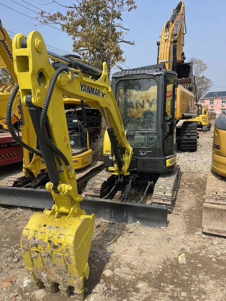 Yanmar Vio 35 - Mini excavator: picture 5 Yanmar Vio 35 - Mini excavator: picture 5