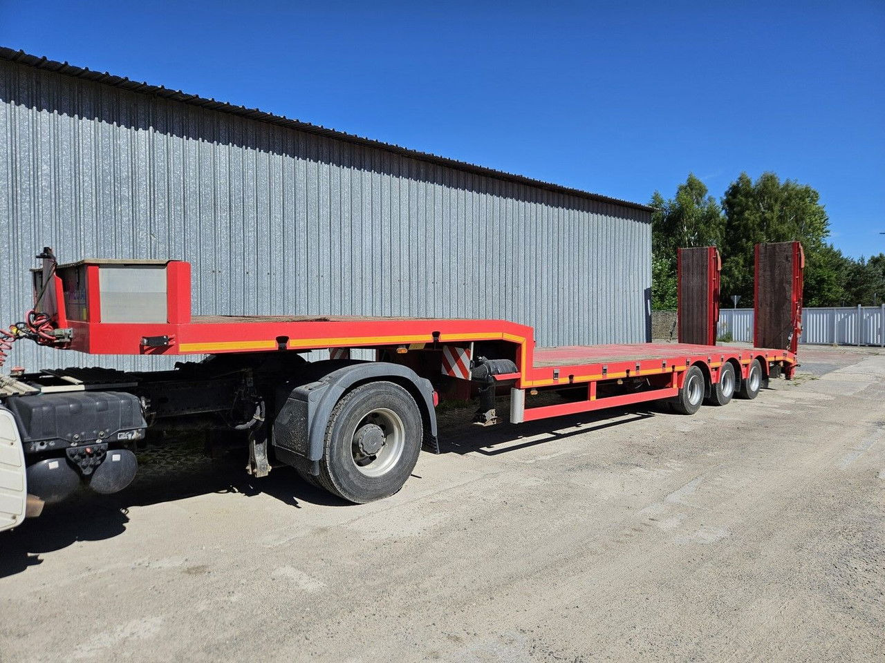 Mega MNN Hydraulic Ramps - Low loader semi-trailer: picture 1 Mega MNN Hydraulic Ramps - Low loader semi-trailer: picture 1