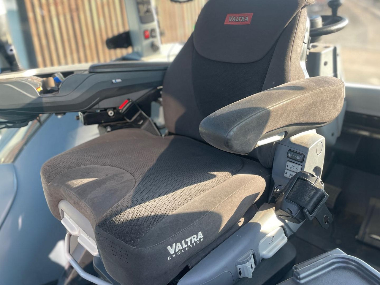 Valtra S, 394, 400HP leasing Valtra S, 394, 400HP: picture 16