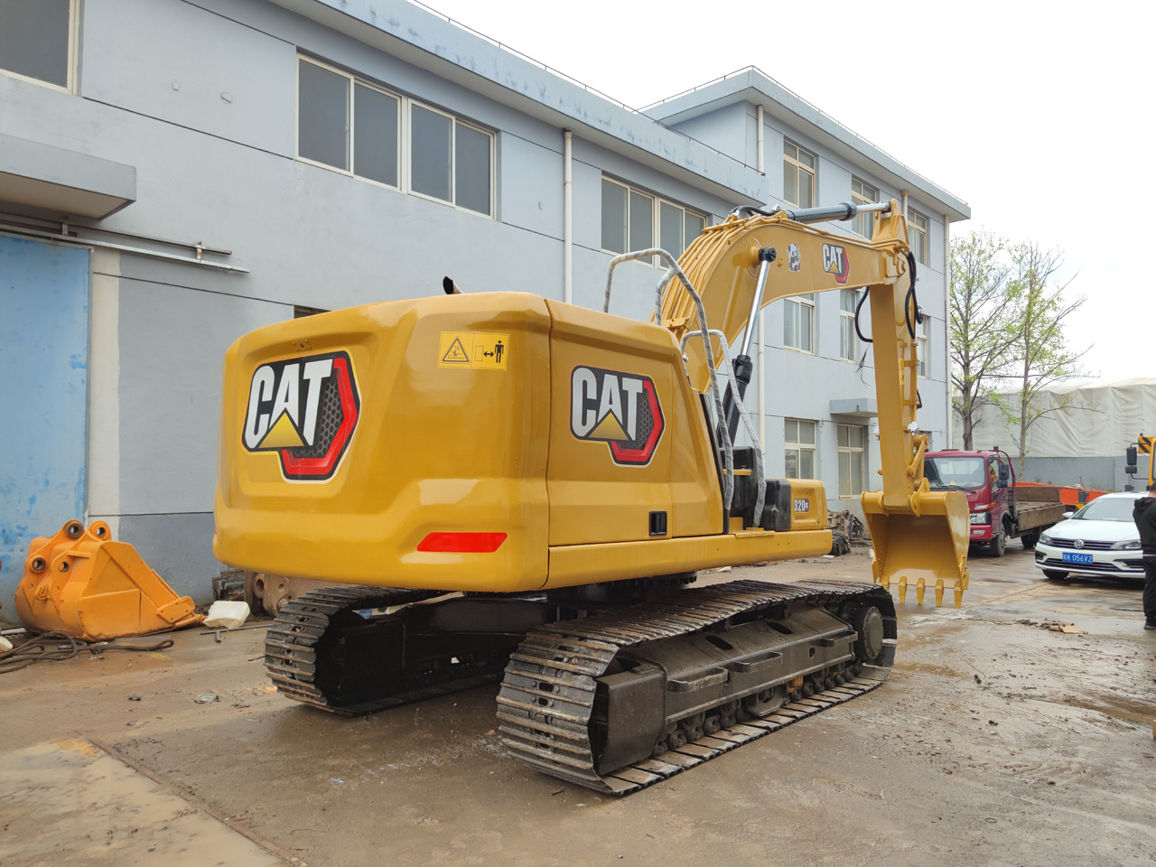 CATERPILLAR 320GC - Mobile crane: picture 2 CATERPILLAR 320GC - Mobile crane: picture 2