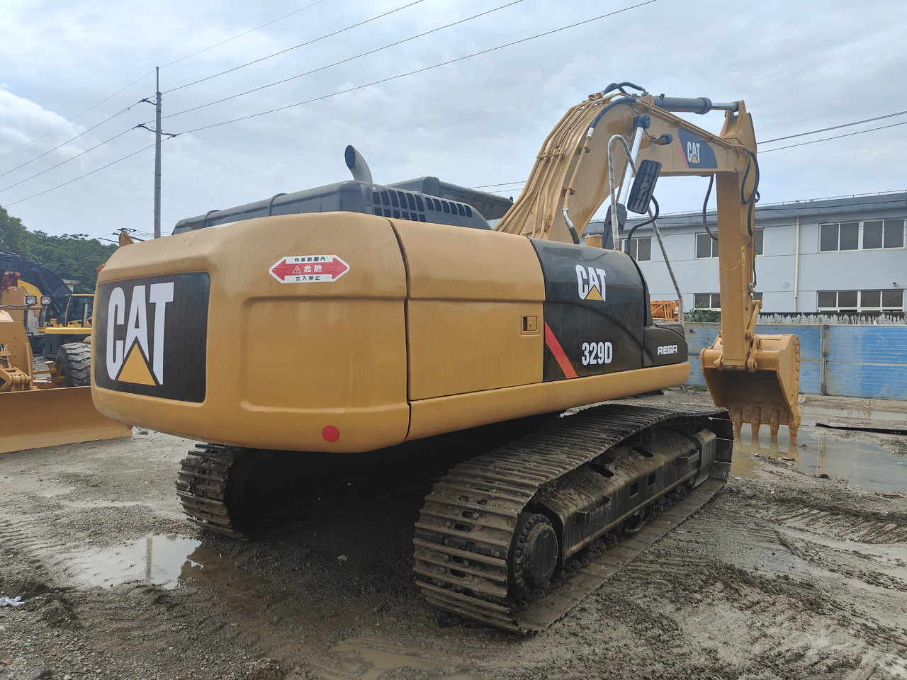 CATERPILLAR 329D - Crawler excavator: picture 2 CATERPILLAR 329D - Crawler excavator: picture 2