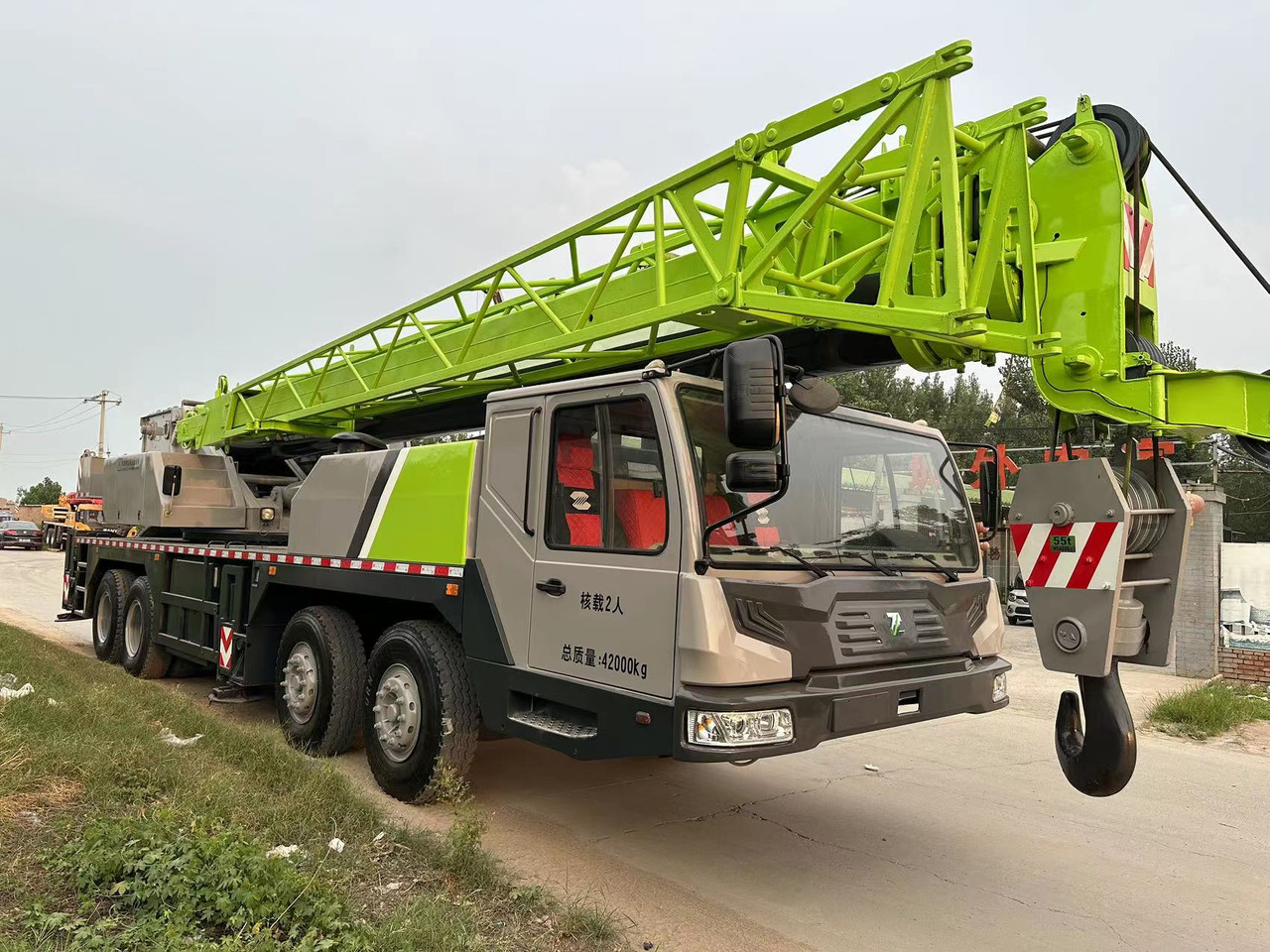 Zoomlion ztc550 used 55ton truck crane - Mobile crane: picture 3 Zoomlion ztc550 used 55ton truck crane - Mobile crane: picture 3