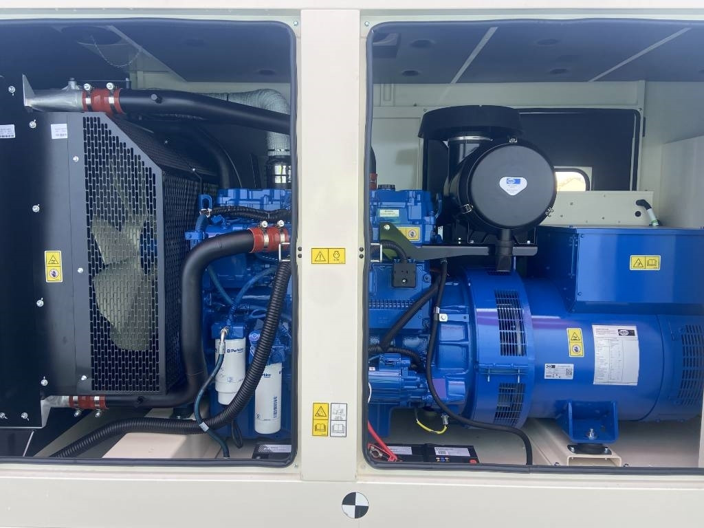 FG Wilson P275 - 275 kVA Genset - DPX-16014 - Generator set: picture 5 FG Wilson P275 - 275 kVA Genset - DPX-16014 - Generator set: picture 5