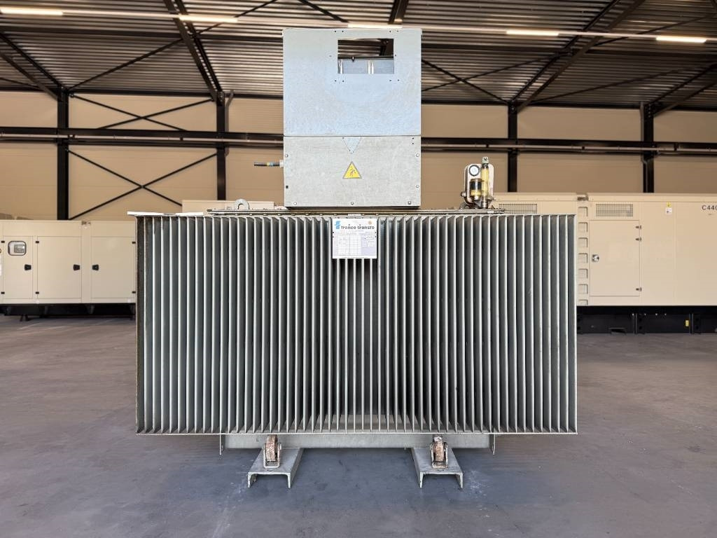 Merlin Gerin France Transfo DYN11 OIL 1600 kVA 380V/16kV - Construction equipment: picture 1 Merlin Gerin France Transfo DYN11 OIL 1600 kVA 380V/16kV - Construction equipment: picture 1