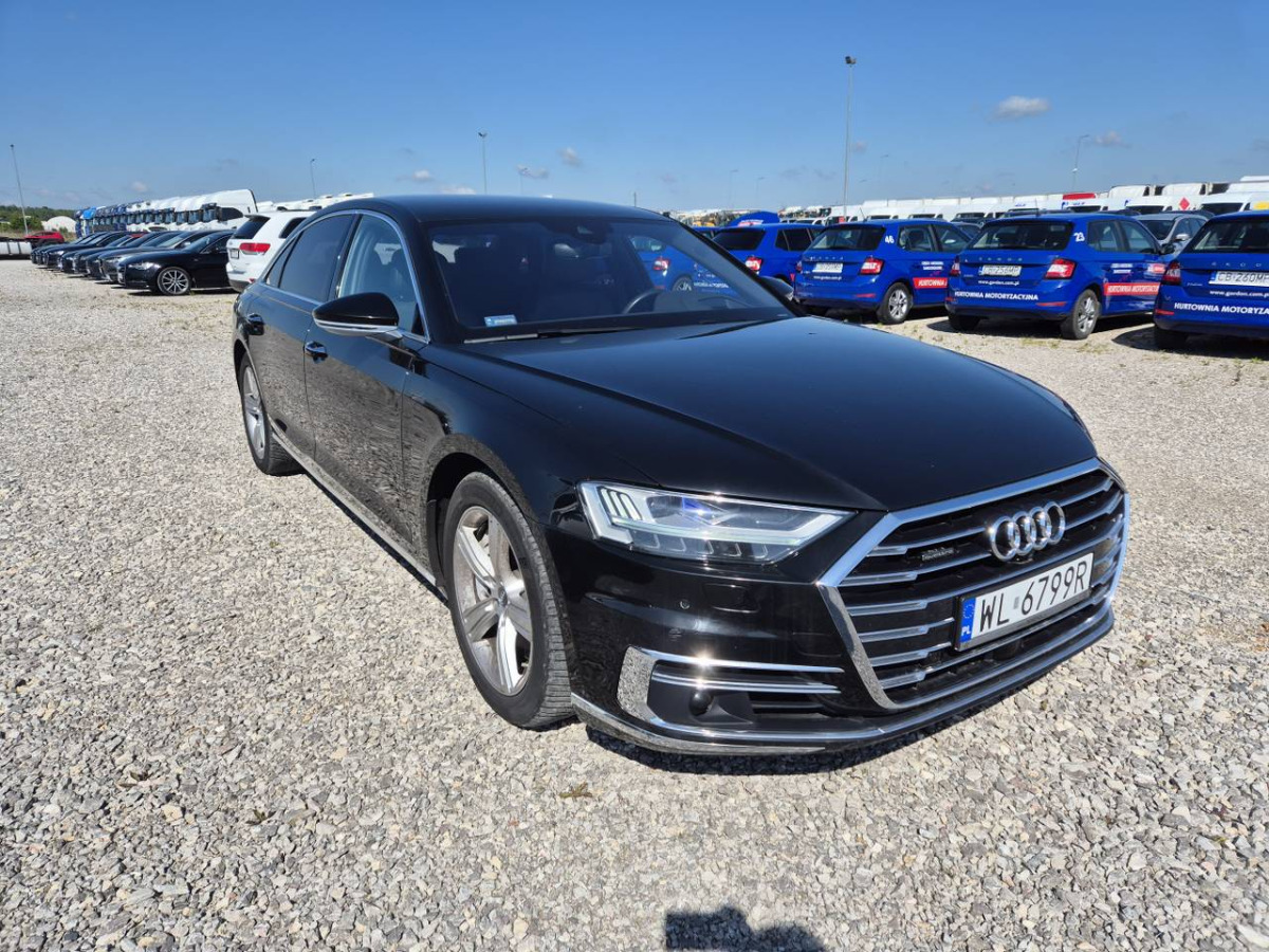 AUDI A8 L SEDAN - Sedan: picture 4 AUDI A8 L SEDAN - Sedan: picture 4