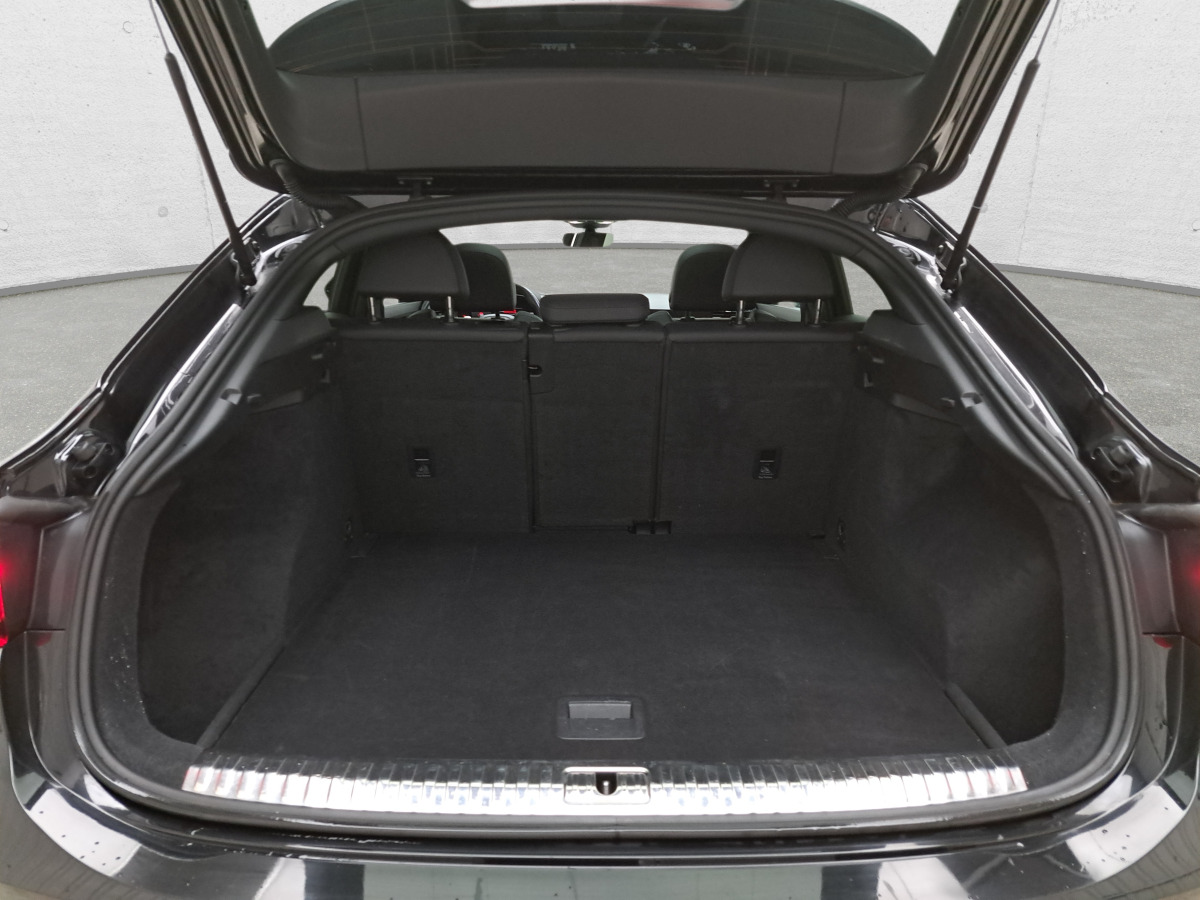 SUV AUDI RS Q3 SPORTBACK SUV: picture 14