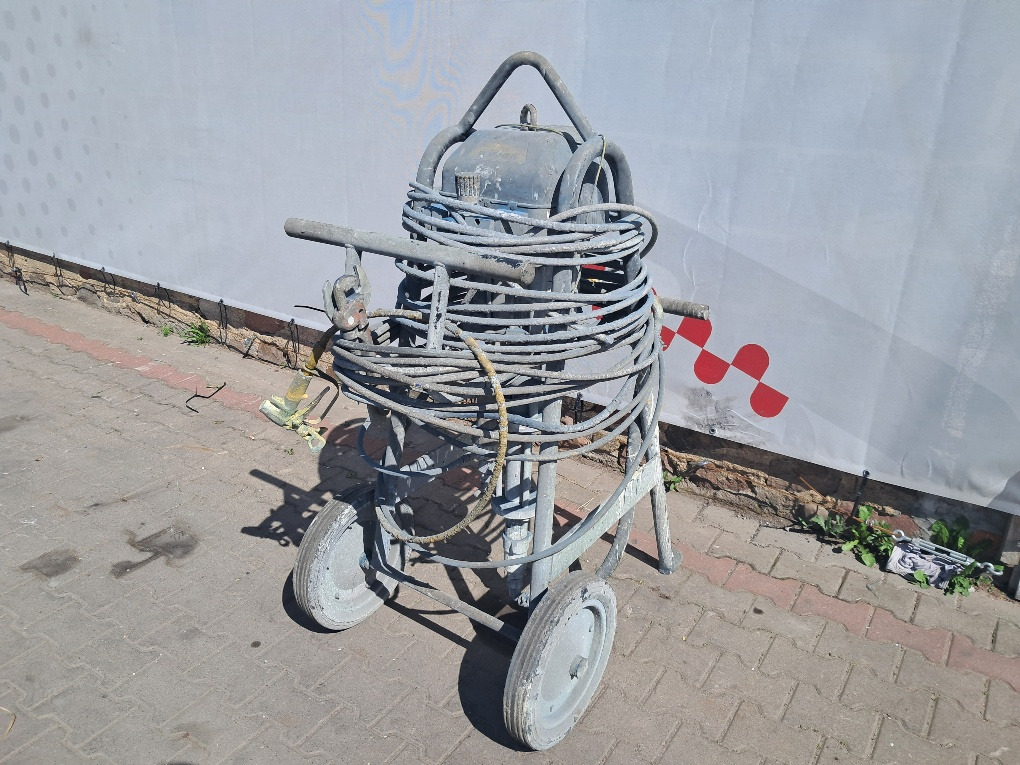 Agregat malarski pompa WAGNER PROTEC 95-150 - Rok 2022 - 530 bar - AIRLESS - Construction equipment: picture 5 Agregat malarski pompa WAGNER PROTEC 95-150 - Rok 2022 - 530 bar - AIRLESS - Construction equipment: picture 5