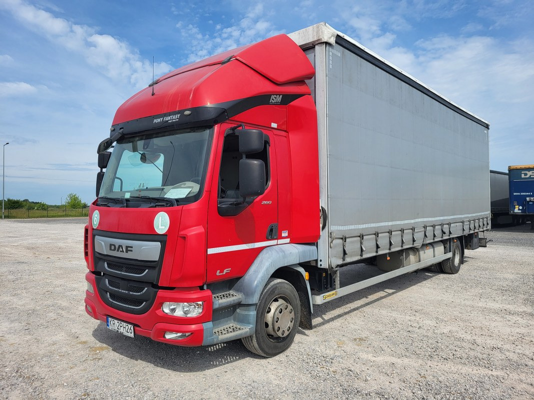 DAF LF SOLÓWKA - Curtain side truck: picture 2 DAF LF SOLÓWKA - Curtain side truck: picture 2