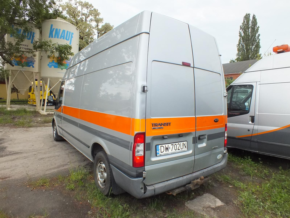 FORD FT 300 FURGON BLASZAK - Panel van: picture 4 FORD FT 300 FURGON BLASZAK - Panel van: picture 4