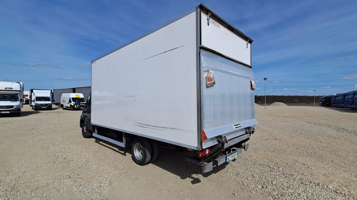 IVECO DAILY 50C18 KONTENER Z WINDĄ - Closed box van: picture 5 IVECO DAILY 50C18 KONTENER Z WINDĄ - Closed box van: picture 5