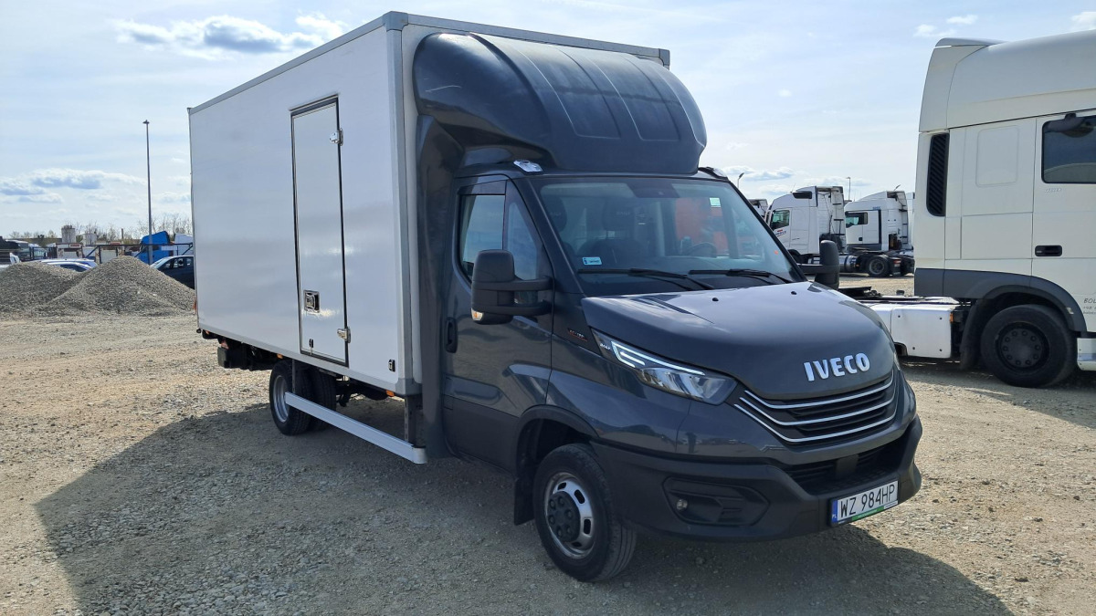 IVECO DAILY 50C18 KONTENER Z WINDĄ - Closed box van: picture 1 IVECO DAILY 50C18 KONTENER Z WINDĄ - Closed box van: picture 1