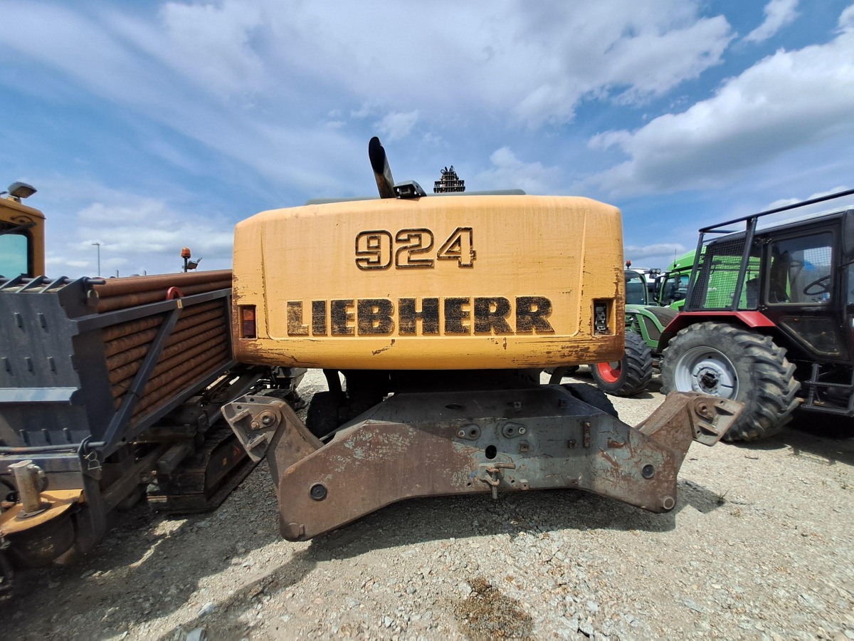Koparka kołowa – LIEBHERR A 924 C LITRONIC – 2011 – 20 177 h – prace ziemne - Waste/ Industry handler: picture 4 Koparka kołowa – LIEBHERR A 924 C LITRONIC – 2011 – 20 177 h – prace ziemne - Waste/ Industry handler: picture 4