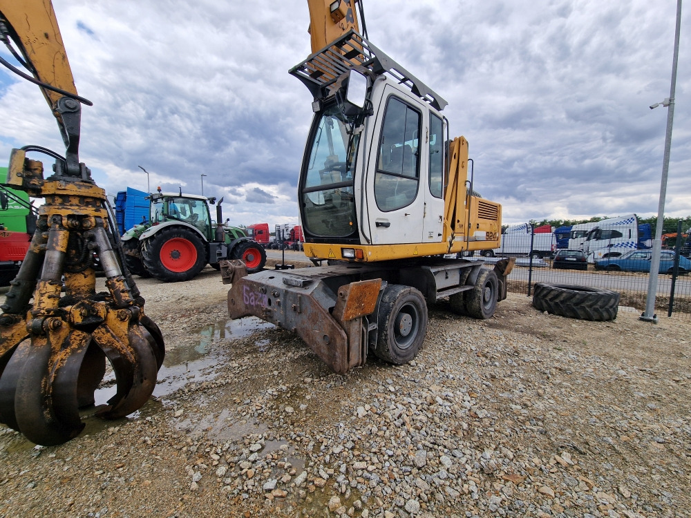 Koparka kołowa – LIEBHERR A 924 C LITRONIC – 2011 – 20 177 h – prace ziemne - Wheel excavator: picture 2 Koparka kołowa – LIEBHERR A 924 C LITRONIC – 2011 – 20 177 h – prace ziemne - Wheel excavator: picture 2