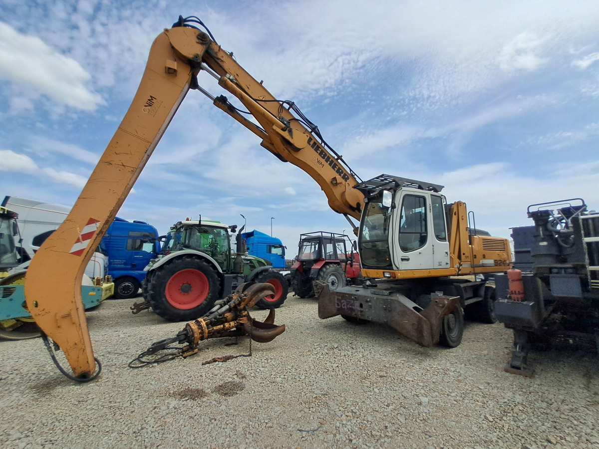Koparka kołowa – LIEBHERR A 924 C LITRONIC – 2011 – 20 177 h – prace ziemne - Waste/ Industry handler: picture 2 Koparka kołowa – LIEBHERR A 924 C LITRONIC – 2011 – 20 177 h – prace ziemne - Waste/ Industry handler: picture 2