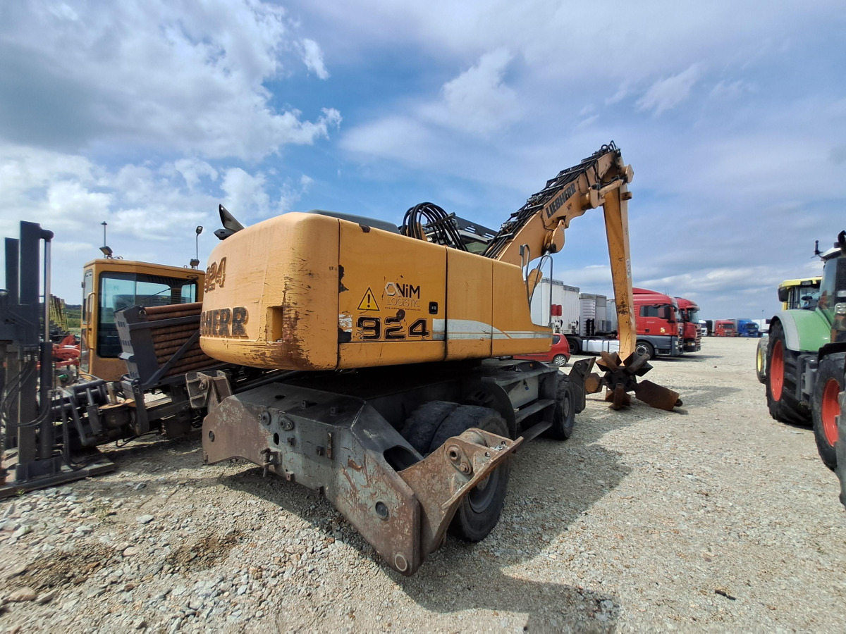 Koparka kołowa – LIEBHERR A 924 C LITRONIC – 2011 – 20 177 h – prace ziemne - Waste/ Industry handler: picture 5 Koparka kołowa – LIEBHERR A 924 C LITRONIC – 2011 – 20 177 h – prace ziemne - Waste/ Industry handler: picture 5