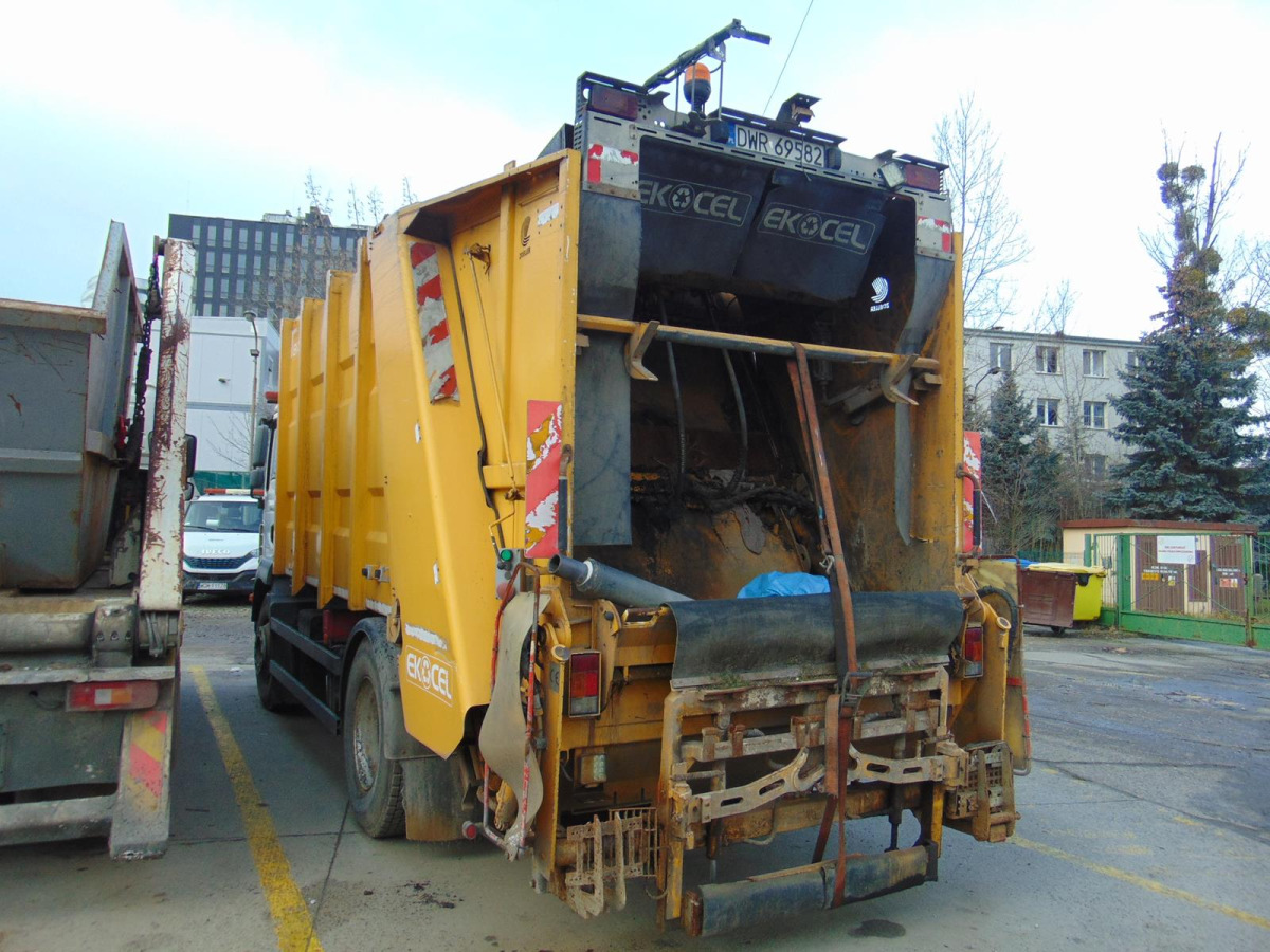 MAN TGM WYWÓZ ŚMIECI - Garbage truck: picture 4 MAN TGM WYWÓZ ŚMIECI - Garbage truck: picture 4