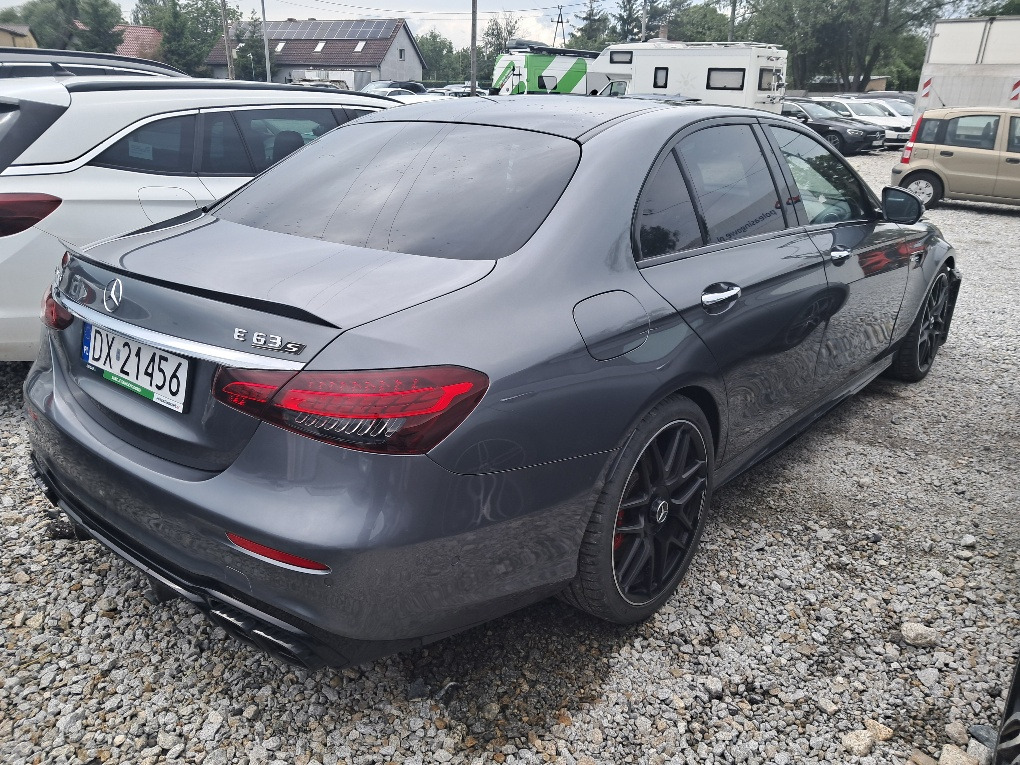 MERCEDES BENZ AMG E63S SEDAN - Sedan: picture 4 MERCEDES BENZ AMG E63S SEDAN - Sedan: picture 4
