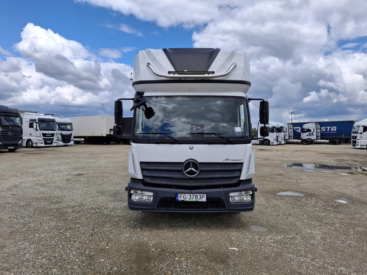 MERCEDES BENZ ATEGO KONTENER Z WINDĄ - Box truck: picture 3 MERCEDES BENZ ATEGO KONTENER Z WINDĄ - Box truck: picture 3