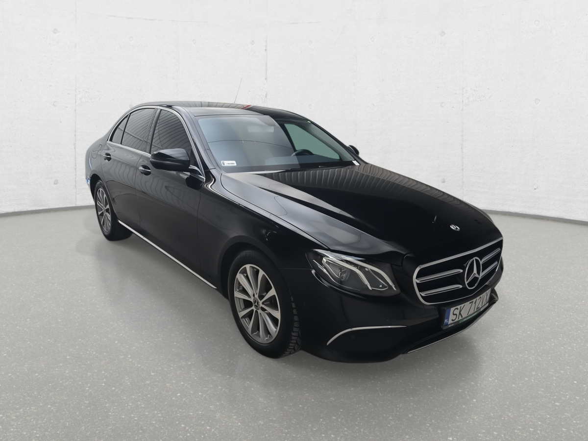 MERCEDES BENZ E 200 SEDAN - Sedan: picture 1 MERCEDES BENZ E 200 SEDAN - Sedan: picture 1