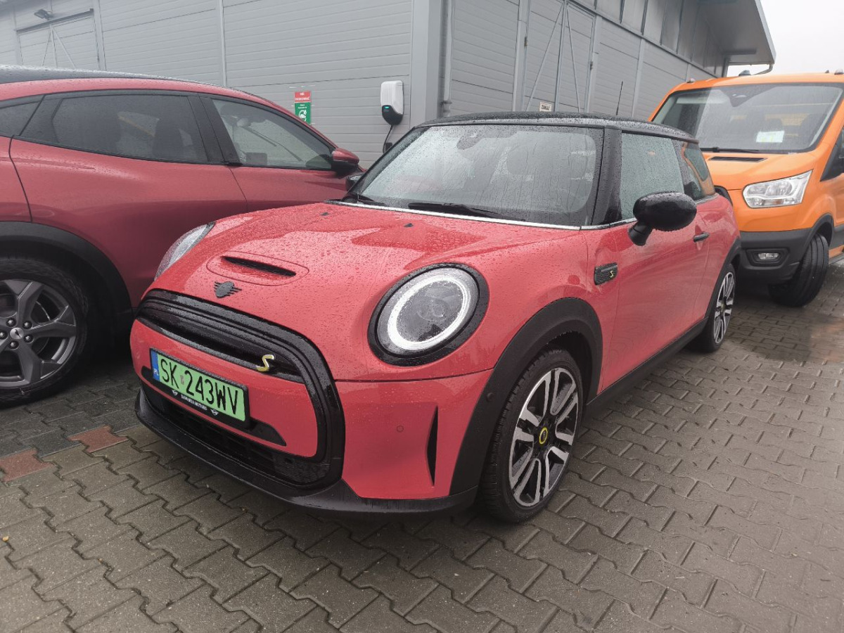 MINI Cooper SE Classic Trim HATCHBACK - Hatchback: picture 1 MINI Cooper SE Classic Trim HATCHBACK - Hatchback: picture 1