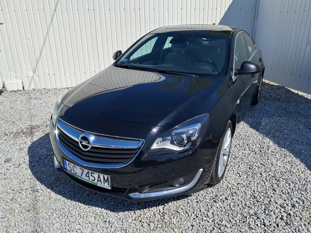 OPEL INSIGNIA HATCHBACK - Hatchback: picture 3 OPEL INSIGNIA HATCHBACK - Hatchback: picture 3