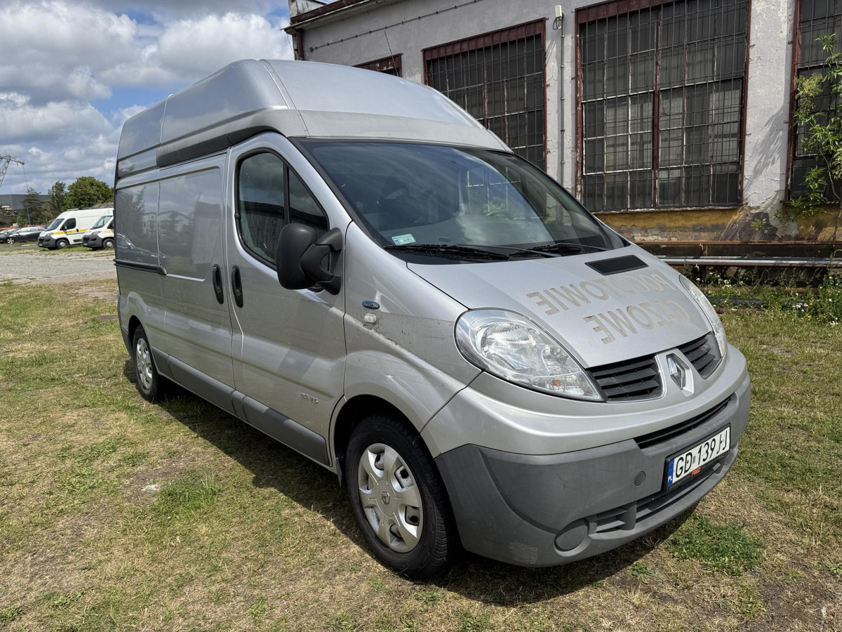 RENAULT TRAFIC FURGON BLASZAK - Panel van: picture 1 RENAULT TRAFIC FURGON BLASZAK - Panel van: picture 1