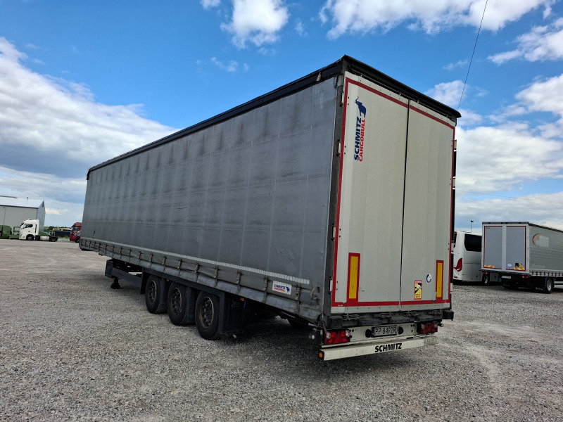 SCHMITZ CARGOBULL SCBS3T KURTYNOWA - Curtainsider trailer: picture 4 SCHMITZ CARGOBULL SCBS3T KURTYNOWA - Curtainsider trailer: picture 4