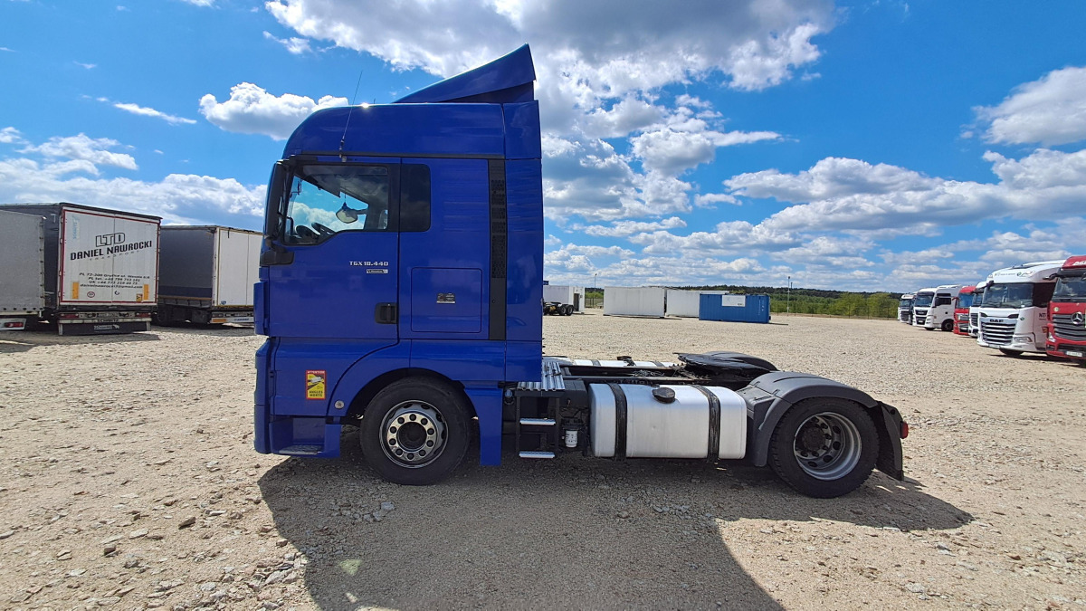 Tractor unit MAN TGX CIĄGNIK SIODŁOWY: picture 8