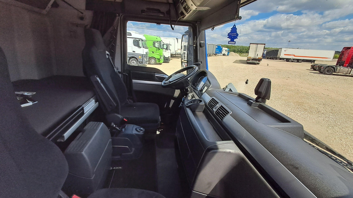Tractor unit MAN TGX CIĄGNIK SIODŁOWY: picture 11
