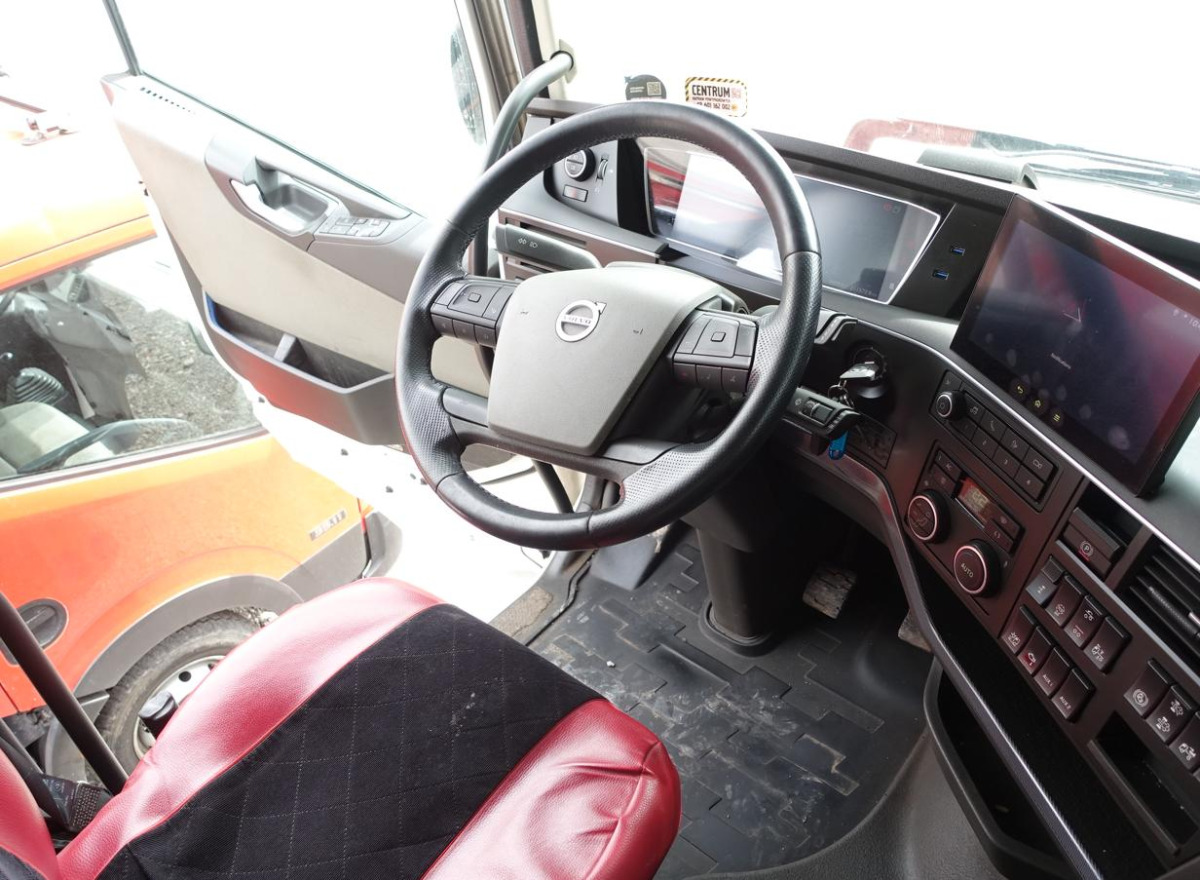 VOLVO FH 500 HAKOWIEC - Hook lift truck: picture 5 VOLVO FH 500 HAKOWIEC - Hook lift truck: picture 5