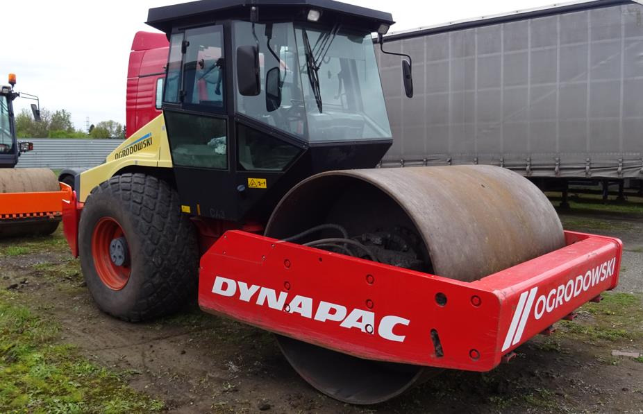 Walec DYNAPAC CA 302D 2011 - 3393 mth - CE - 15,9t - Roller: picture 1 Walec DYNAPAC CA 302D 2011 - 3393 mth - CE - 15,9t - Roller: picture 1
