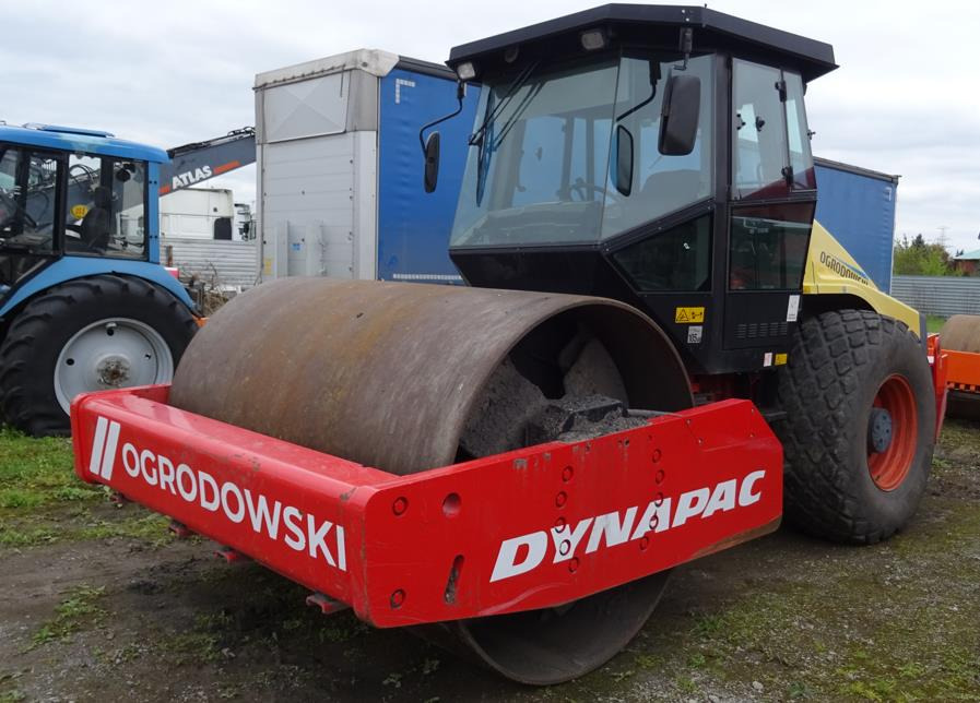 Walec DYNAPAC CA 302D 2011 - 3393 mth - CE - 15,9t - Roller: picture 2 Walec DYNAPAC CA 302D 2011 - 3393 mth - CE - 15,9t - Roller: picture 2