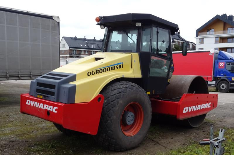 Walec DYNAPAC CA 302D 2011 - 3393 mth - CE - 15,9t - Roller: picture 4 Walec DYNAPAC CA 302D 2011 - 3393 mth - CE - 15,9t - Roller: picture 4