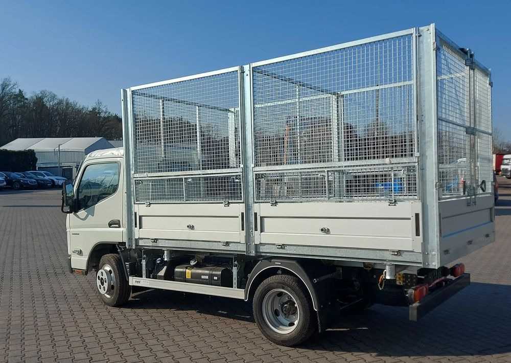 FUSO Canter 6S15 Wywrotka - Garbage truck: picture 5 FUSO Canter 6S15 Wywrotka - Garbage truck: picture 5
