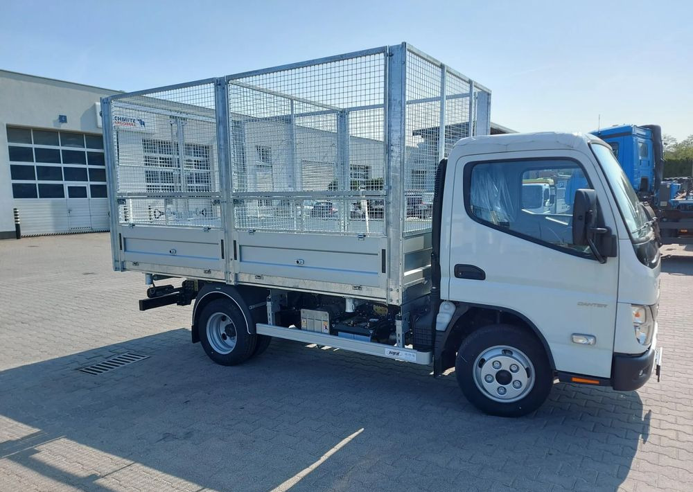 FUSO Canter 6S15 Wywrotka - Garbage truck: picture 2 FUSO Canter 6S15 Wywrotka - Garbage truck: picture 2