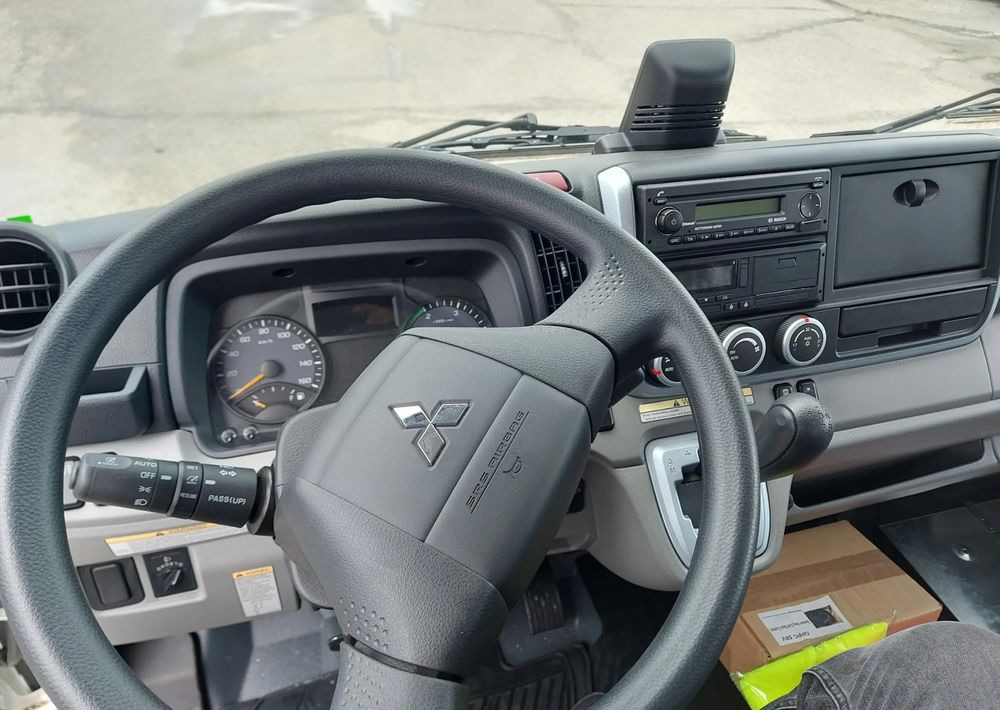 New Dropside/ Flatbed truck FUSO Canter 9C18: picture 8