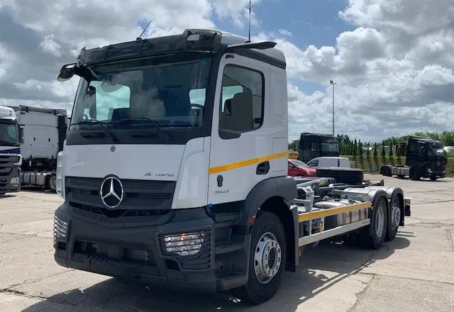 Mercedes-Benz Actros 2543 L Hakowiec - Hook lift truck: picture 1 Mercedes-Benz Actros 2543 L Hakowiec - Hook lift truck: picture 1