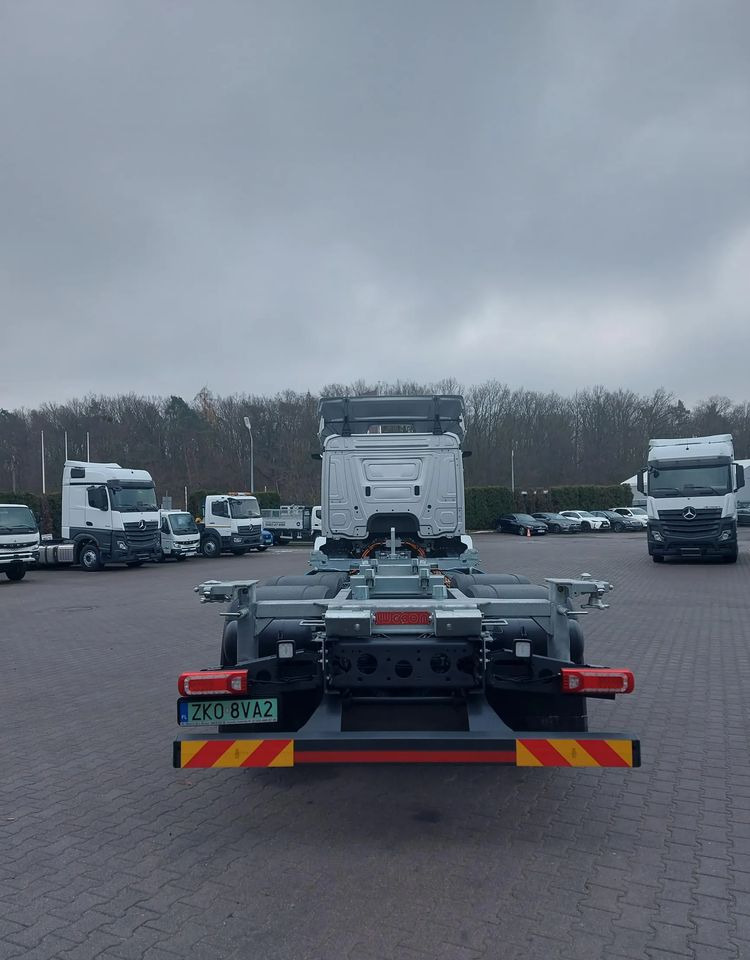 Mercedes-Benz eActros 400 6x2 BDF Elektryczny - Container transporter/ Swap body truck, Electric truck: picture 5 Mercedes-Benz eActros 400 6x2 BDF Elektryczny - Container transporter/ Swap body truck, Electric truck: picture 5