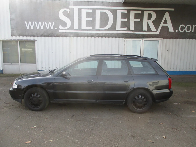 Audi A4 Avant 1.9 tdi , S-Line , Manual , Airco , EXPORT - Car: picture 2 Audi A4 Avant 1.9 tdi , S-Line , Manual , Airco , EXPORT - Car: picture 2
