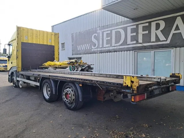 Iveco Stralis 430 , 6x2 , Manual Gearbox , Euro 3 - Curtain side truck: picture 5 Iveco Stralis 430 , 6x2 , Manual Gearbox , Euro 3 - Curtain side truck: picture 5