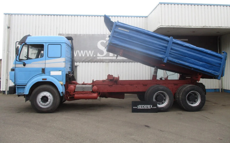 Mercedes-Benz 2544 SK , 6x4 , V8 Bi-Turbo , 3 Way tipper , Spring suspension - Tipper: picture 2 Mercedes-Benz 2544 SK , 6x4 , V8 Bi-Turbo , 3 Way tipper , Spring suspension - Tipper: picture 2