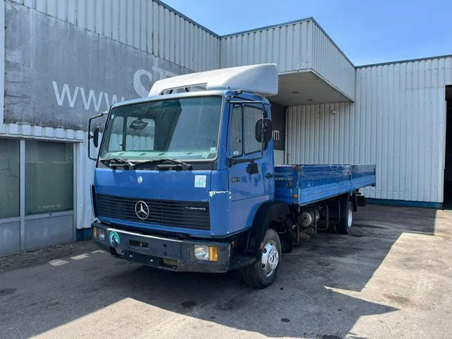 Mercedes-Benz 814 Ecoliner , Spring suspension , Manual , Euro 2 - Curtain side truck: picture 1 Mercedes-Benz 814 Ecoliner , Spring suspension , Manual , Euro 2 - Curtain side truck: picture 1